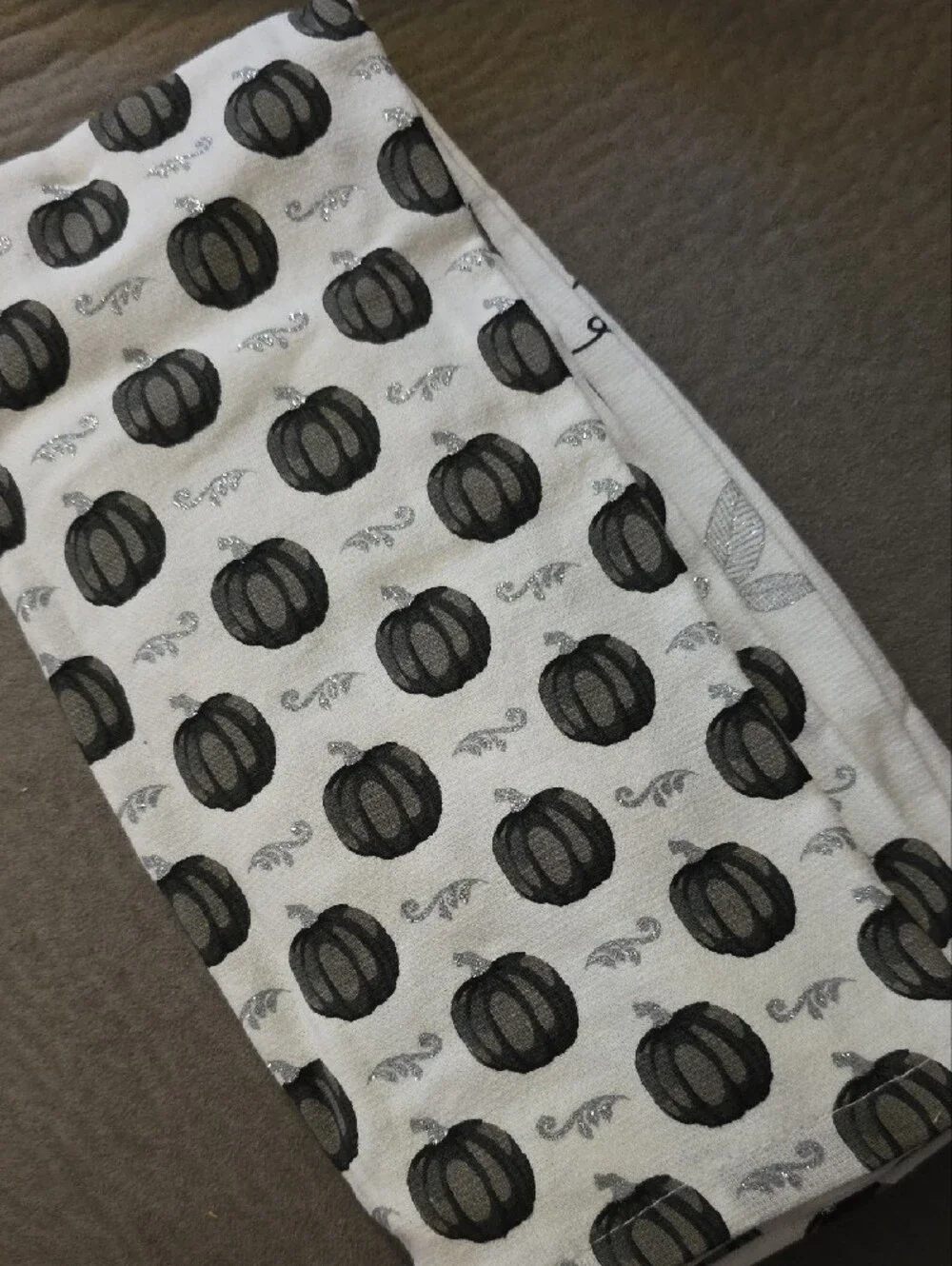 2 Pack Grateful Black, Silver, & White Decorative Fall Kitchen Towel Set